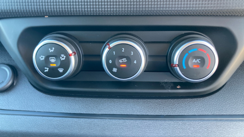 Renault Trafic Swb Diesel SL30 Blue dCi 130 Advance Van